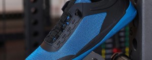 2026 New Couples Powerlifting Shoes Breathable Hard Drawn Squated Shoes Indoor Fitness Sneakers Non Slip Strength Training Shoes